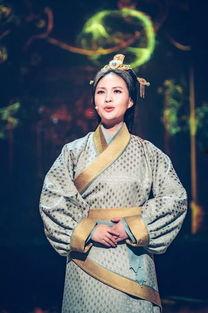 雷佳最新爆料娱乐圈,娱乐圈幕后真相大揭秘！  第1张